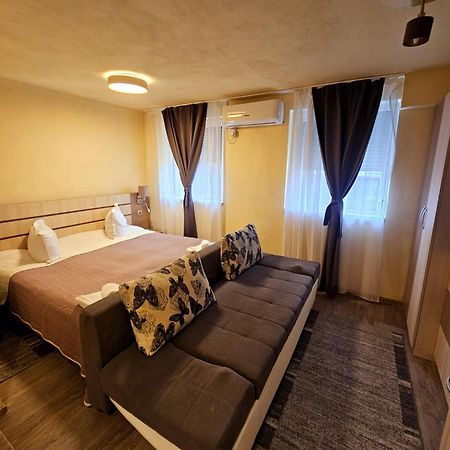 Cazare Apartamente Iris Băile Felix エクステリア 写真