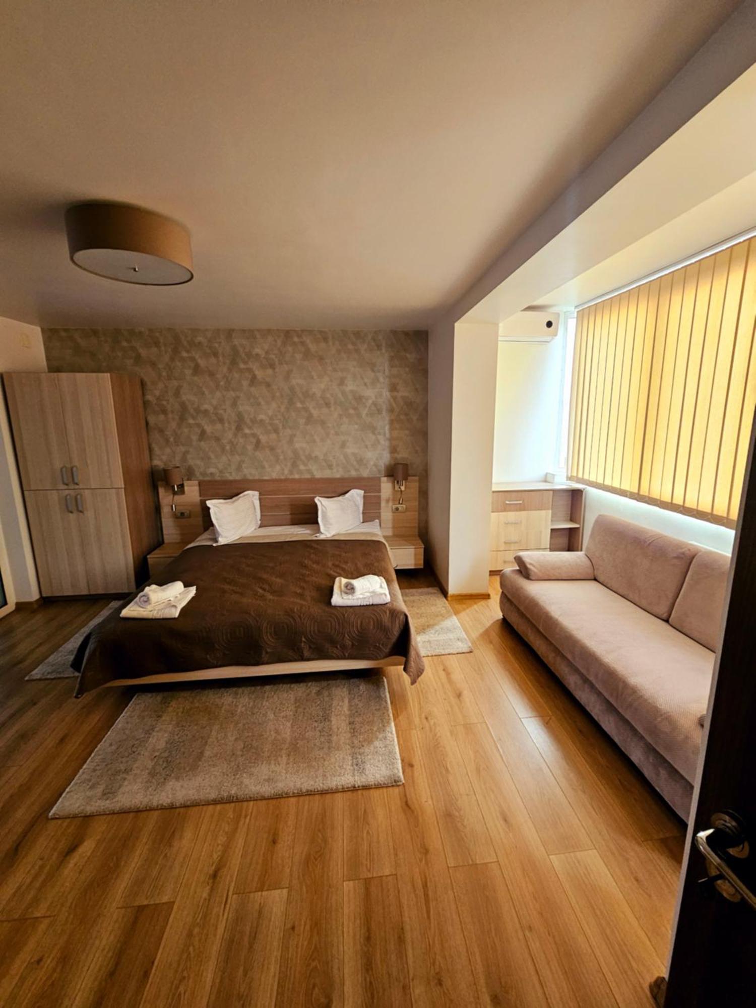 Cazare Apartamente Iris Băile Felix エクステリア 写真