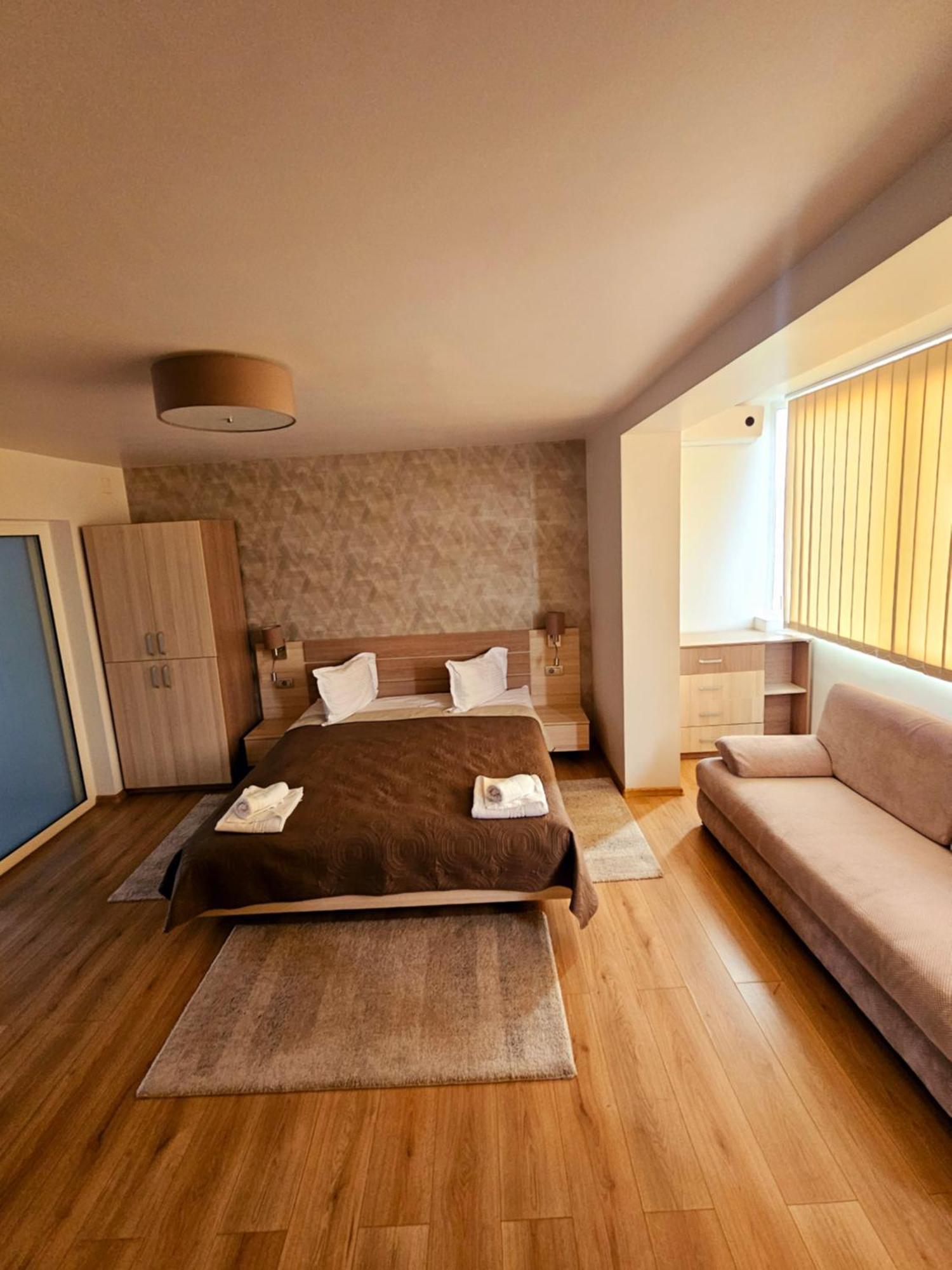 Cazare Apartamente Iris Băile Felix エクステリア 写真