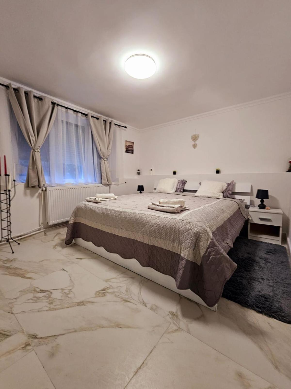 Cazare Apartamente Iris Băile Felix エクステリア 写真