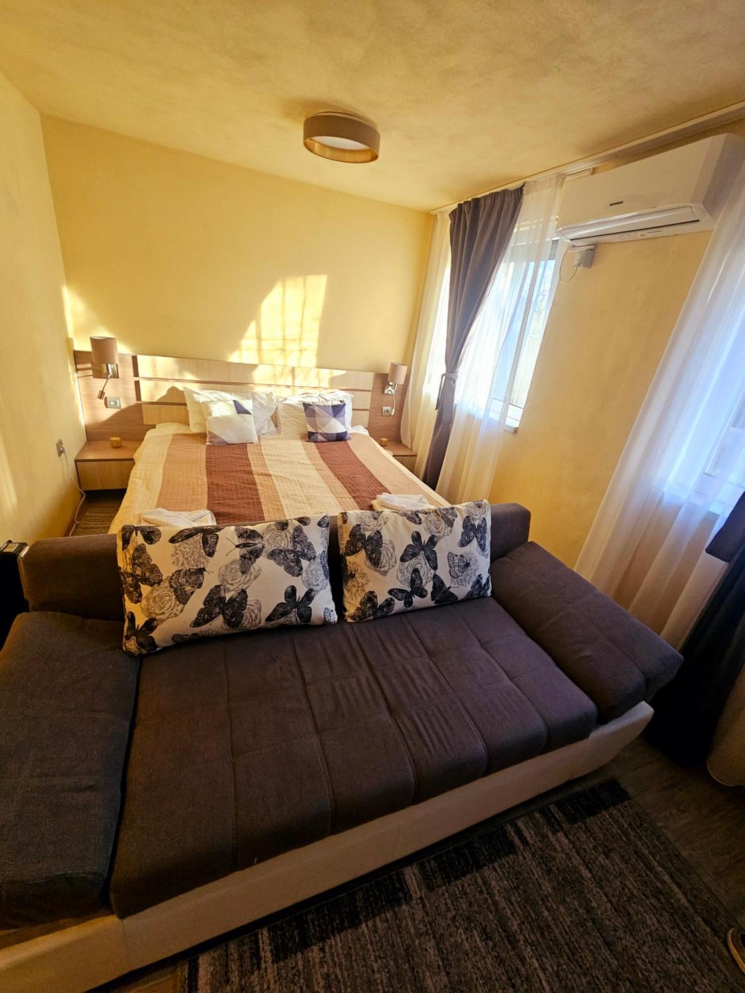 Cazare Apartamente Iris Băile Felix エクステリア 写真